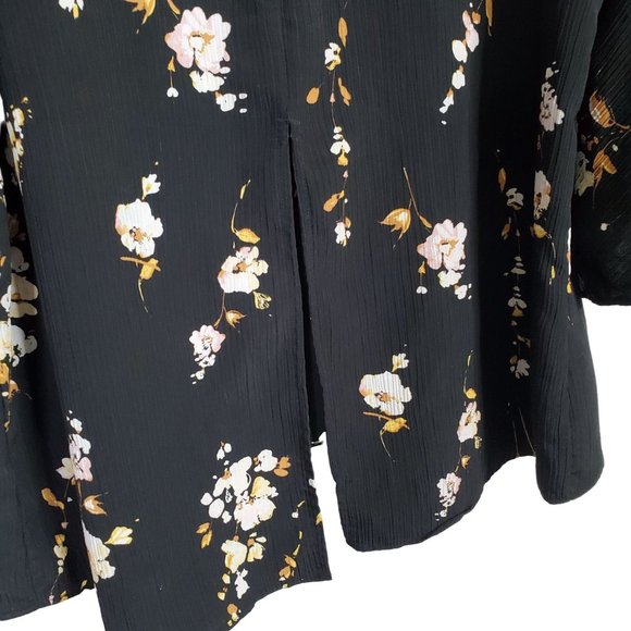 Lauren Conrad Sz 1X Blouse Floral Crinkle Flared Tulip Sleeves Back Slit Black - Picture 8 of 10